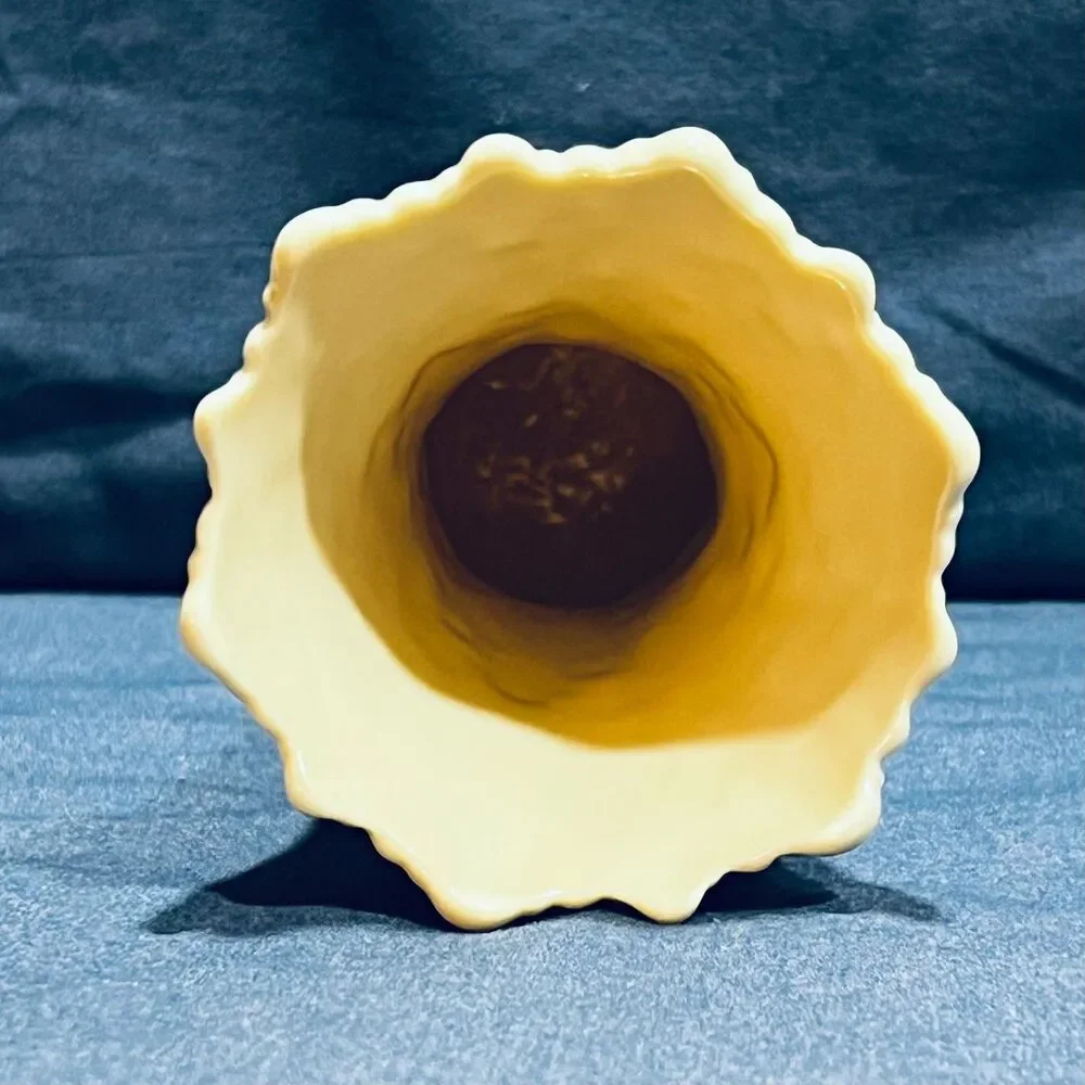 Vintage Lenox Woodland Vase Ivory Porcelain Acanthus Leaf Scalloped 6
